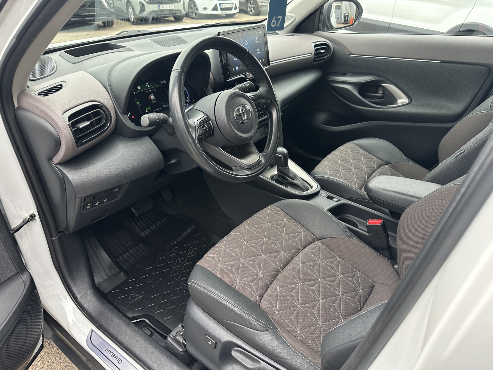 Toyota Yaris Cross  Hybrid