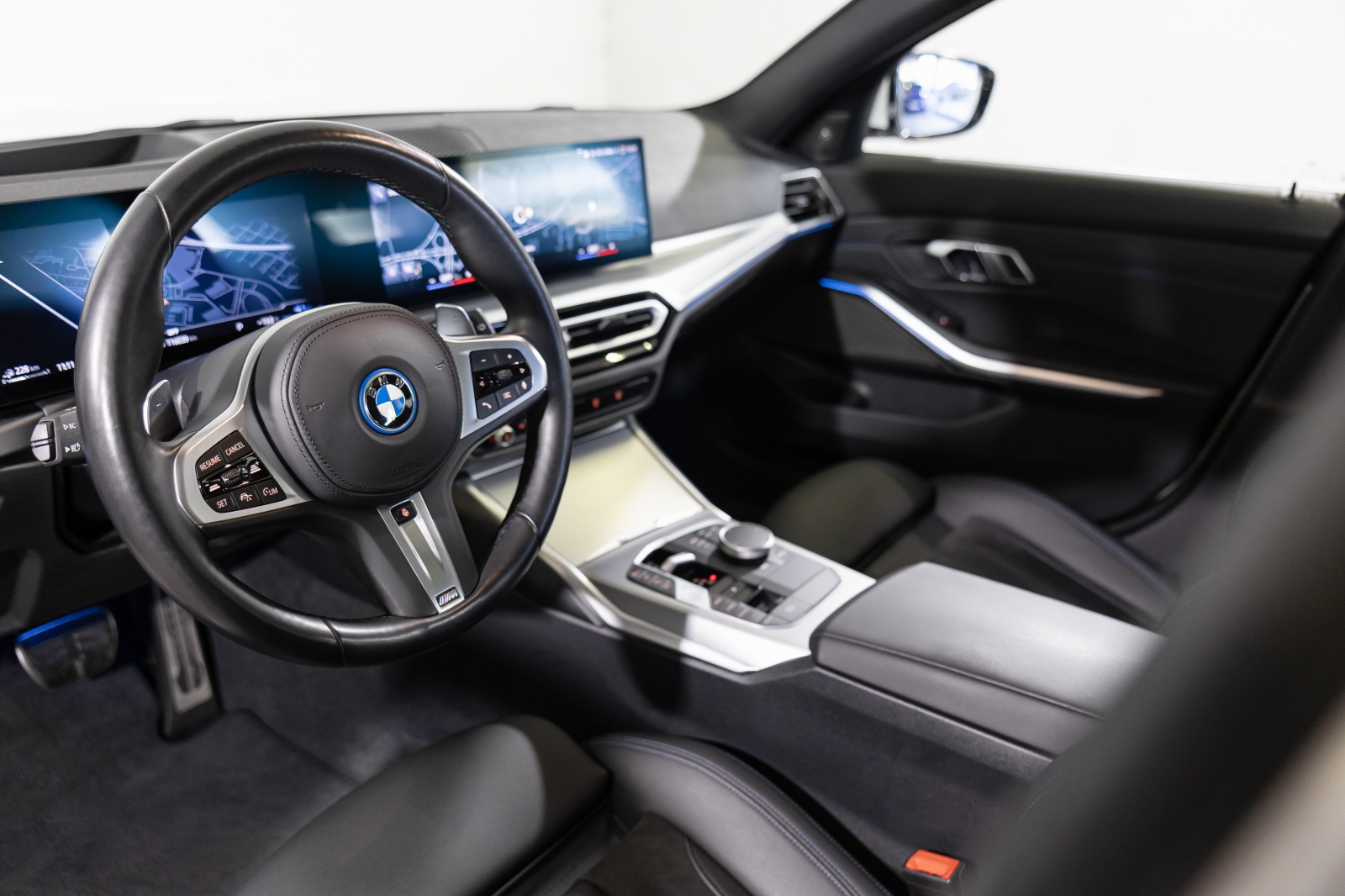 BMW 330 e