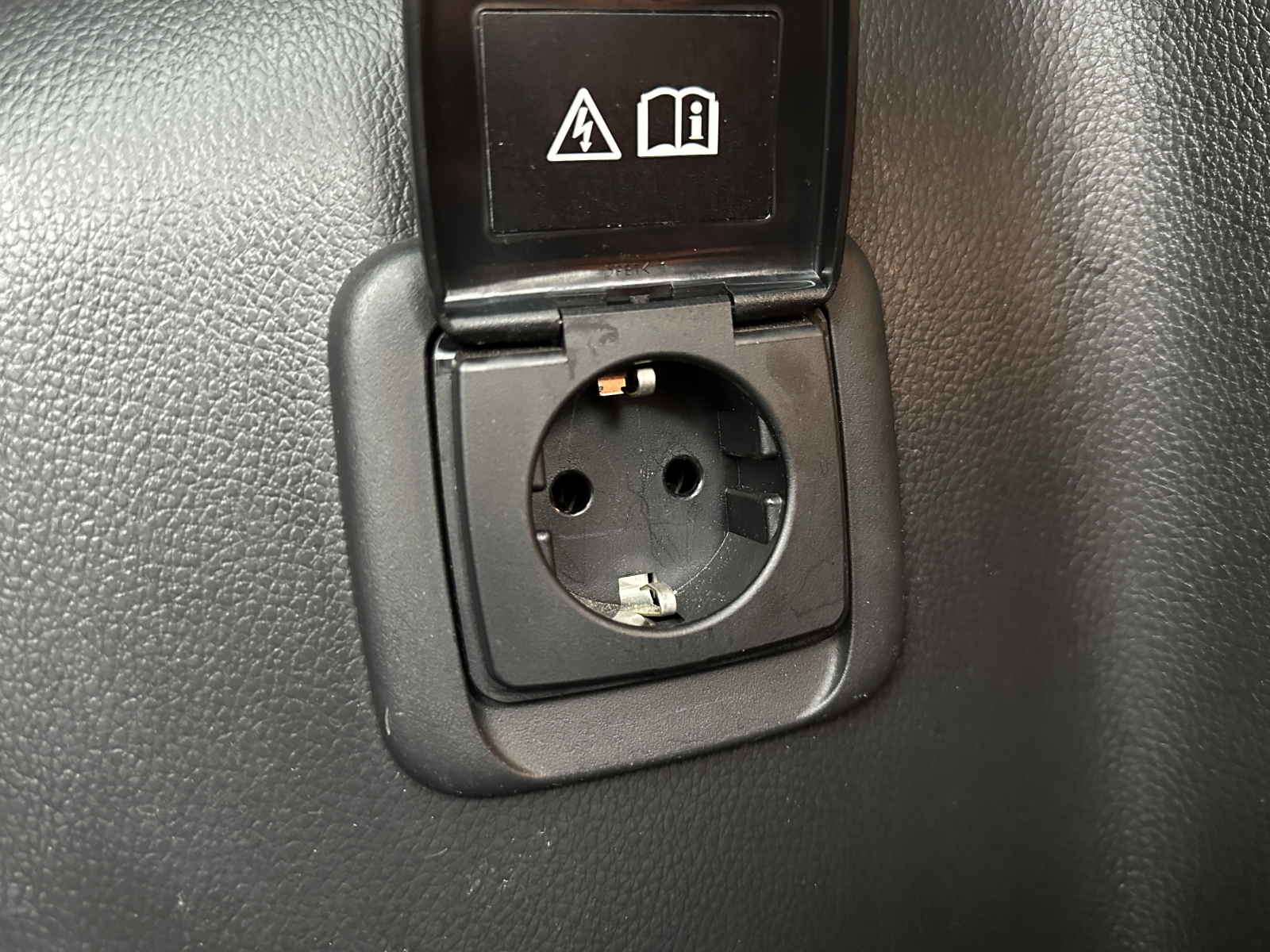 Mitsubishi Eclipse Cross Plug-In Hybrid 4WD