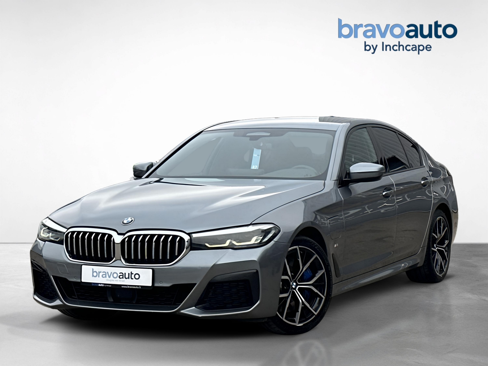 BMW 545 e xDrive