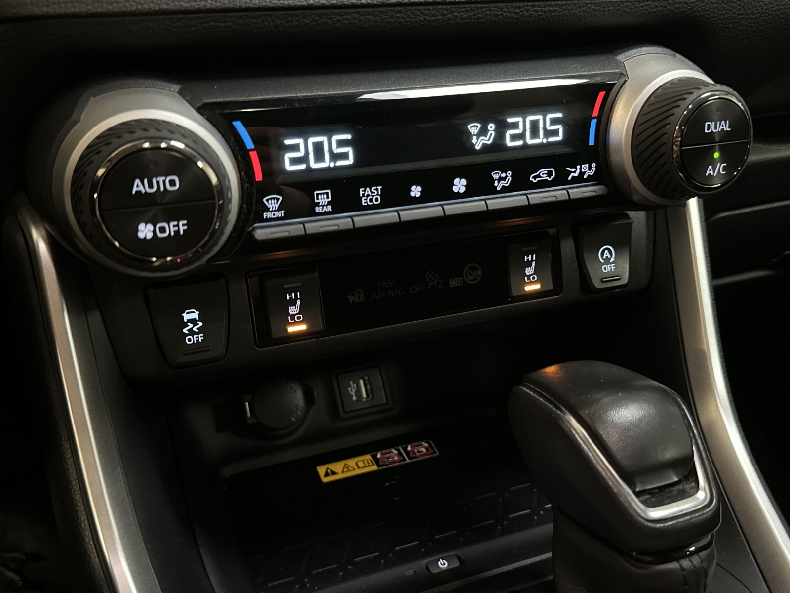 Toyota RAV4 Luxury Plus