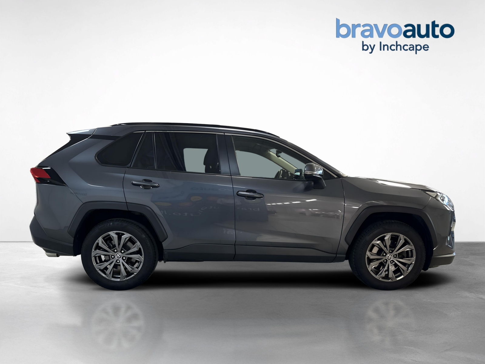 Toyota RAV4 Luxury Plus