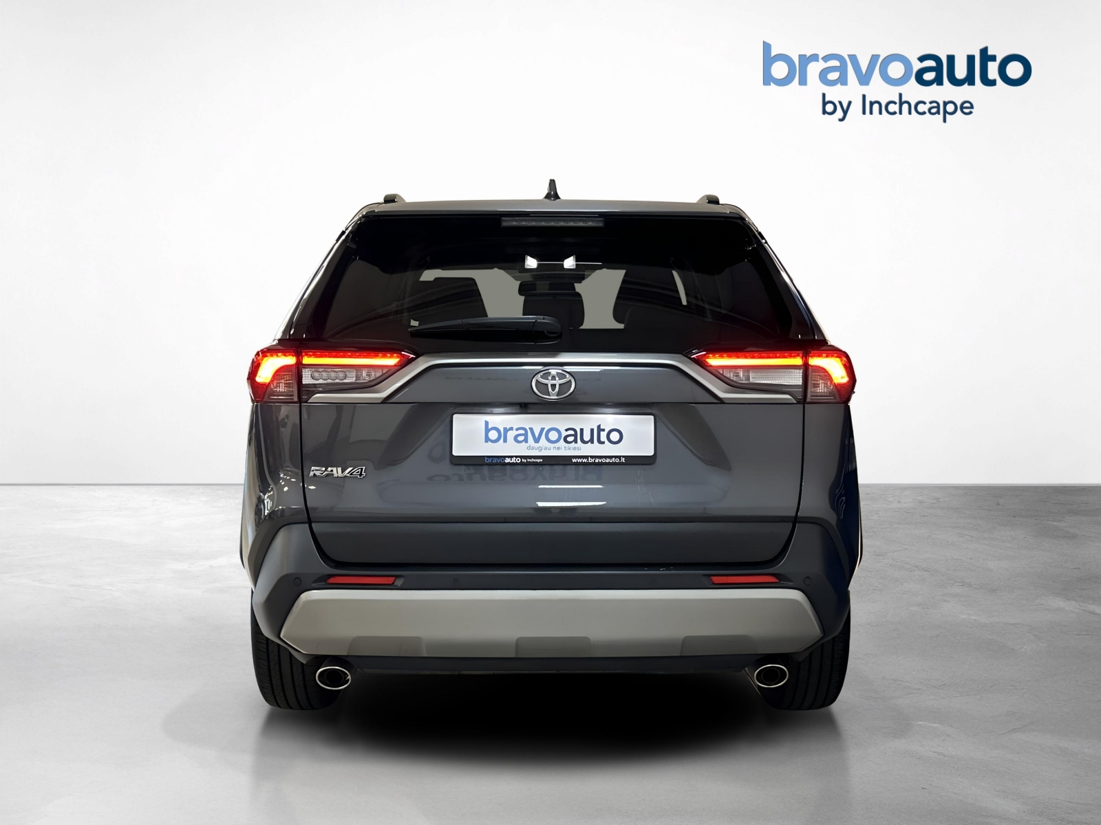 Toyota RAV4 Luxury Plus