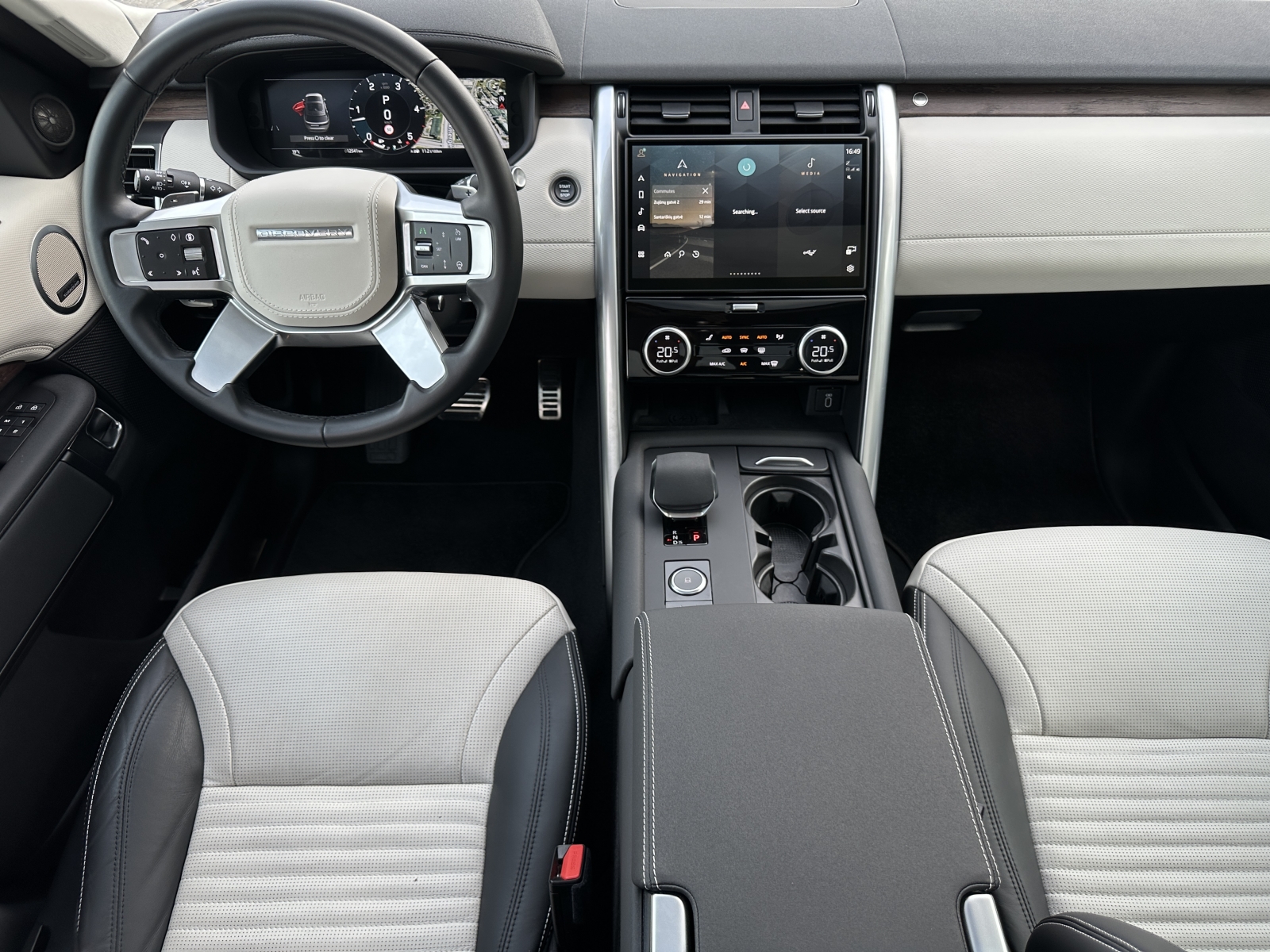 Land Rover Discovery D350 DYNAMIC HSE