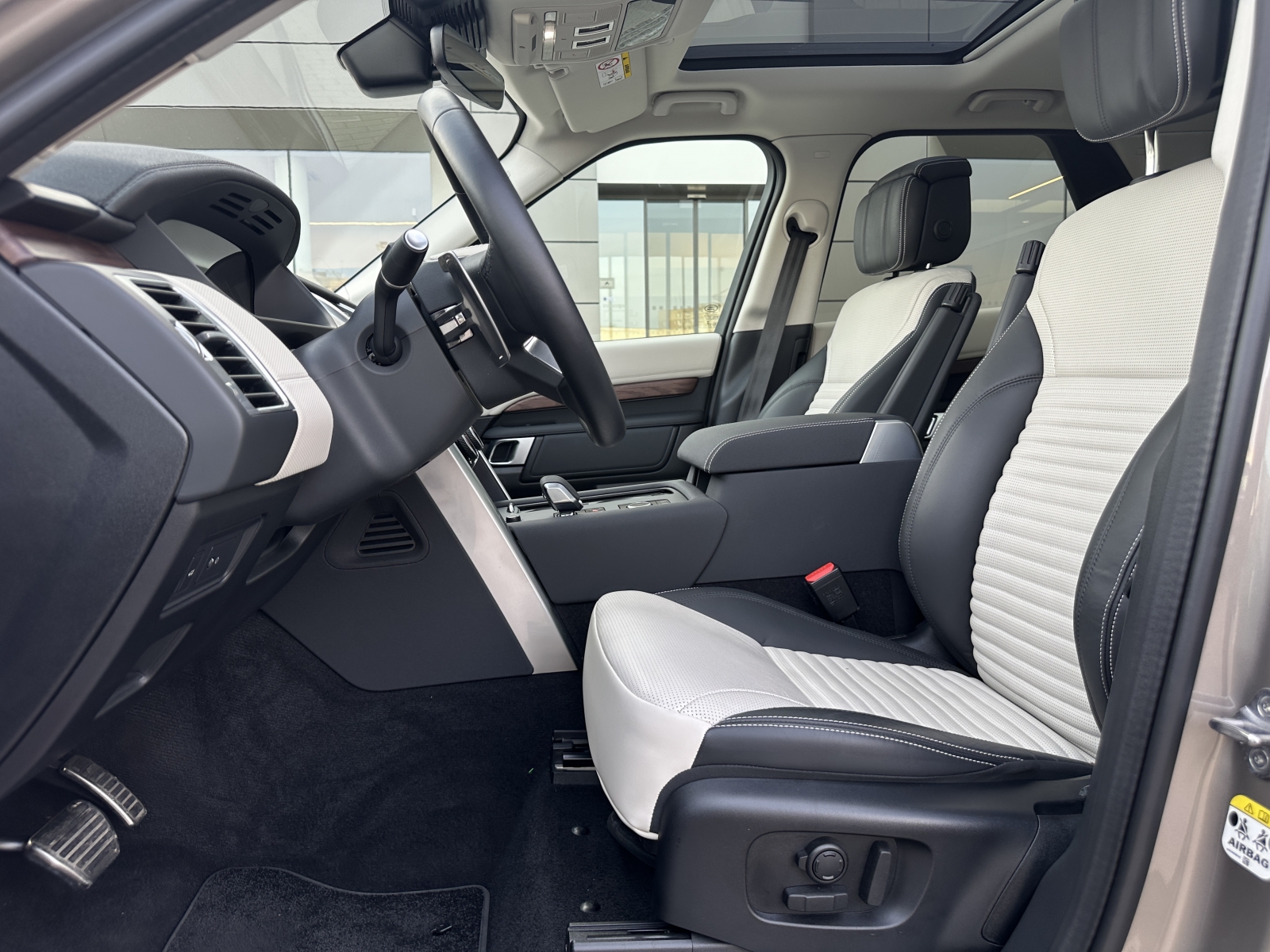 Land Rover Discovery D350 DYNAMIC HSE