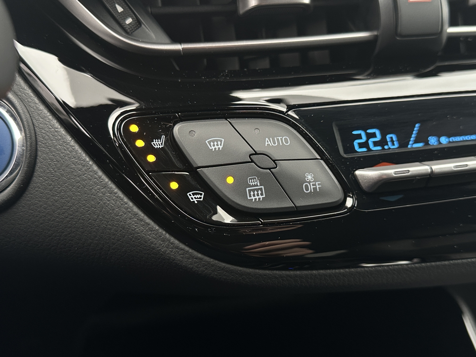Toyota C-HR Hybrid
